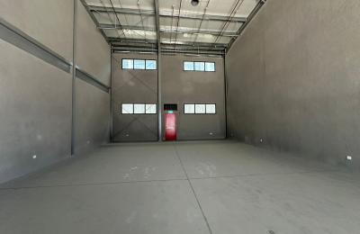 Premium Warehouse for Rent in Al Rashidiya | 1,800 Sqft Road Facing