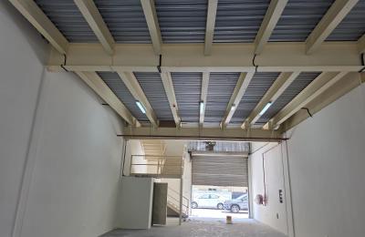 Warehouse for Rent in Al Quoz Industrial 1 – 2,933 Sqft (G+M) | 10M Height | Insulated | AED 250,000 Annually | Ready Now