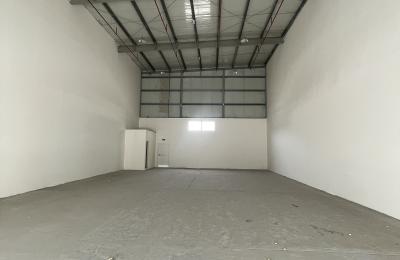 Premium Commercial Unit for Rent in Al Quoz 1 – 2,744 Sqft | 9M Ceiling | Insulated | Fire Safety & CCTV | AED 500,000 Annually | Immediate Occupancy