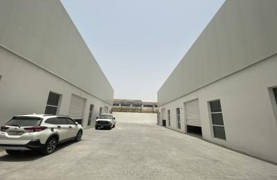Premium Road-Facing Warehouse in Al Quoz Creative Zone – 5,541 Sqft | Full Glass Elevation | Maximum Branding Visibility | AED 1,100,000 Annually | Immediate Occupancy