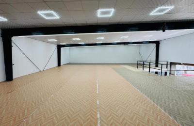 Warehouse for Showroom & Storage in Al Quoz 4 – 5,800 Sqft | Ground + Mezzanine | AED 377,000/Year