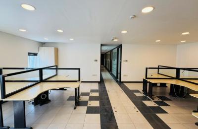 Warehouse/Showroom for Rent in Al Quoz 4 – 6,000 Sqft | Ground + Mezzanine | AED 990,000/Year | 180kW Power | All Business Types