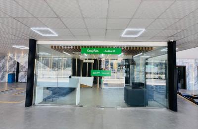 Commercial Warehouse/Showroom for Rent in Al Quoz 4 – 6,640 Sqft | Garage & Tyre Shop Activity | AED 1,275,000/Year | Newly Renovated