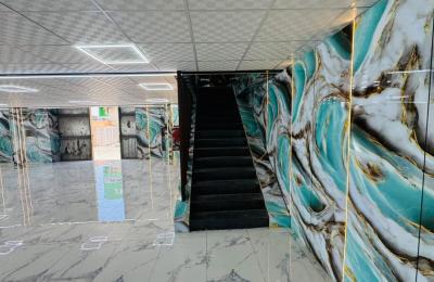Warehouse/Showroom for Rent in Al Quoz 4 – 8,500 Sqft | Ground + Mezzanine | AED 1,275,000/Year | Premium Showroom Finish