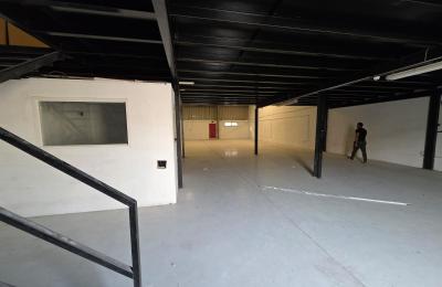 Compact Storage Warehouse with Offices in Ras Al Khor – 4,200 Sqft (G+M) | 3 Offices + Reception | AED 200,000 Annually | Storage & Office Ready