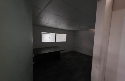 Compact Storage Warehouse with Offices in Ras Al Khor – 4,200 Sqft (G+M) | 3 Offices + Reception | AED 200,000 Annually | Storage & Office Ready